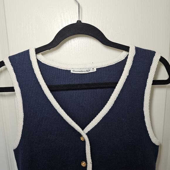 The A&F Mara Button-Up Sweater Vest Navy Sz M - Picture 3 of 4